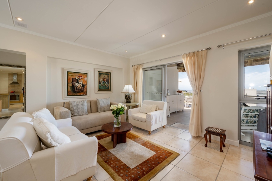 2 Bedroom Property for Sale in Thulana Hill Western Cape